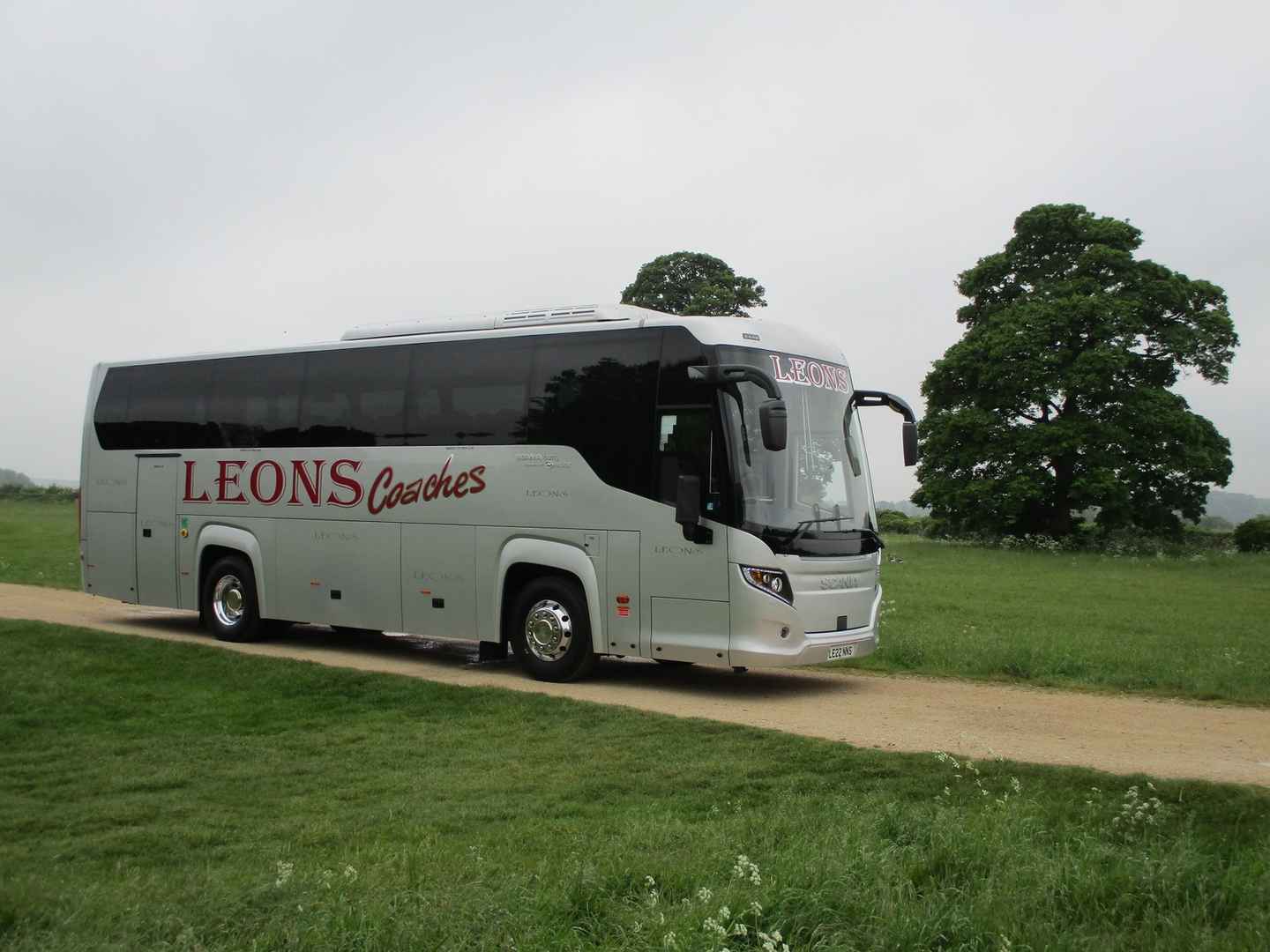 Mid-Size Coaches